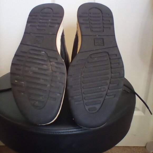 Dr Martens - Picture 5 of 8